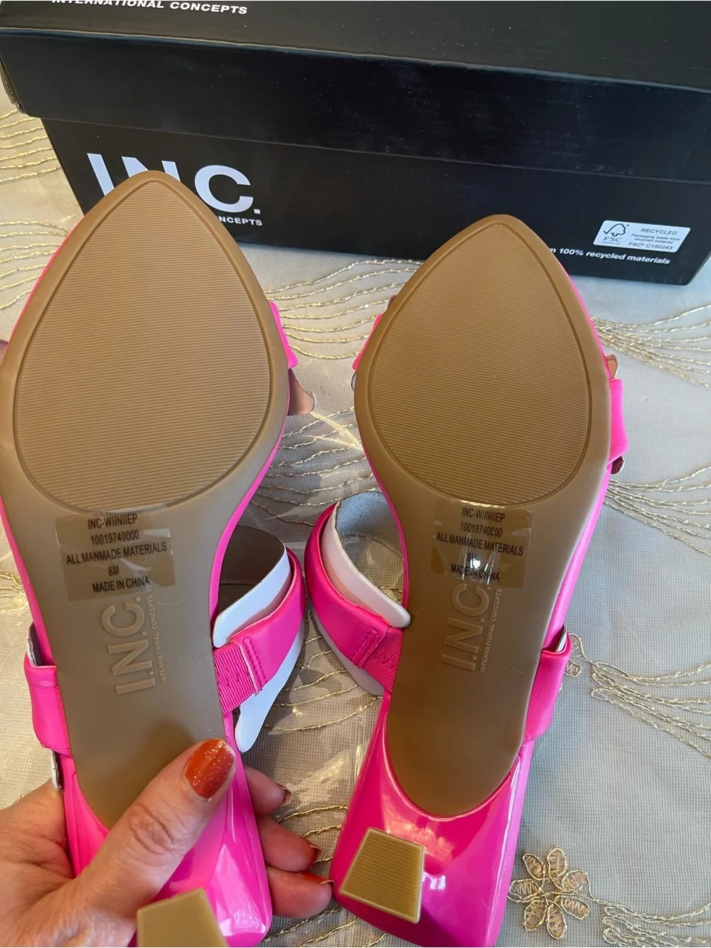 NWB international concept women’s Winnie dress sandals fuchsia smooth size 8